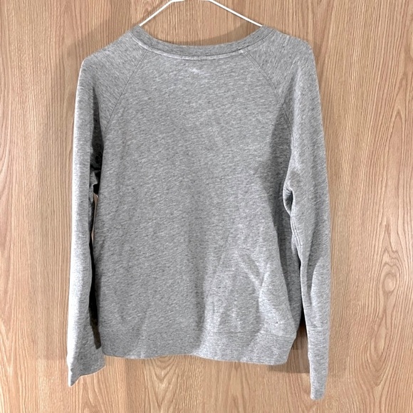 Vintage Levi’s Y2K Gray Logo Cropped Sweatshirt - Picture 3 of 4